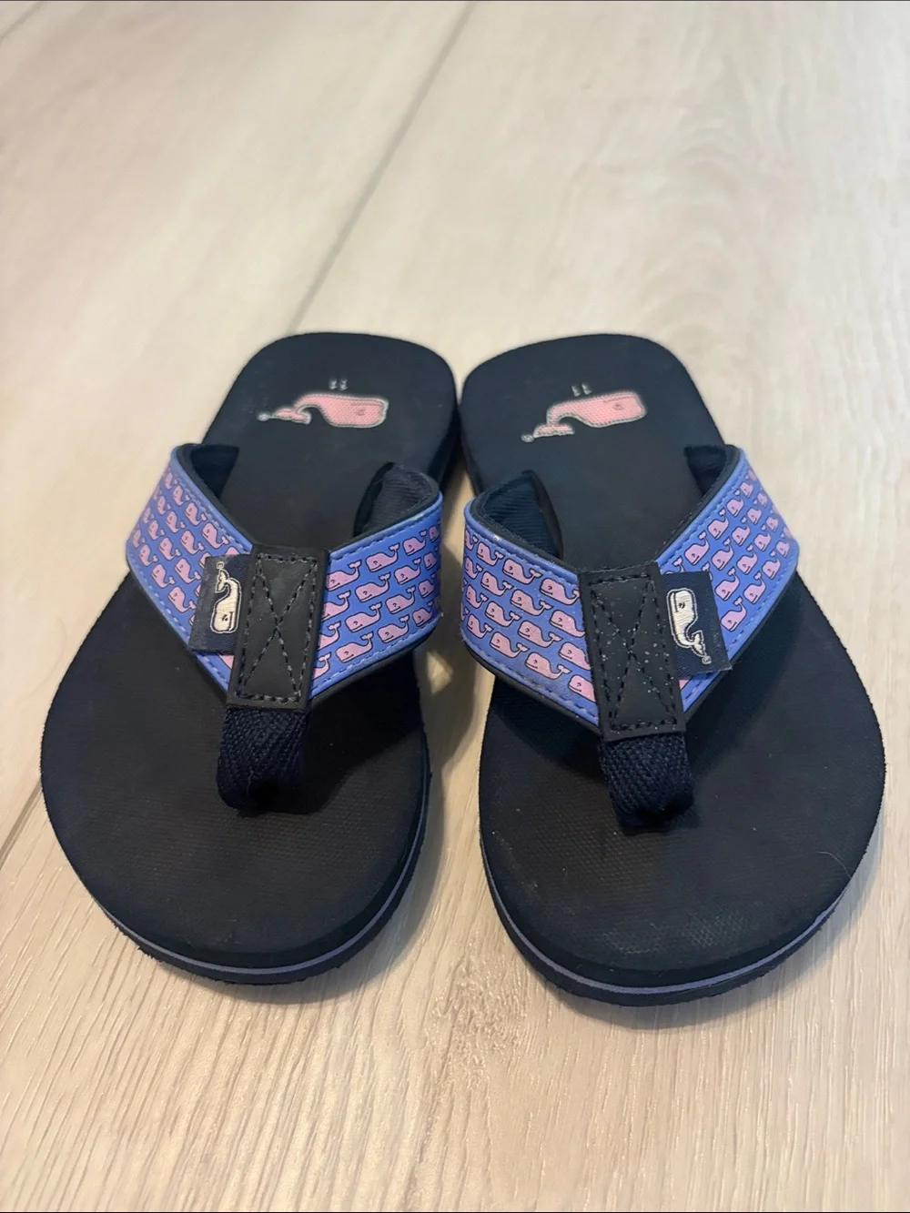 Vineyard Vines comfortable navy